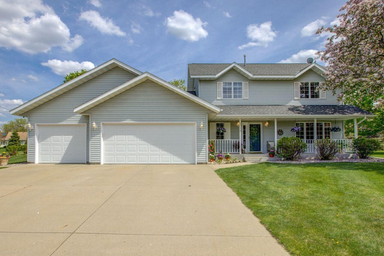 Property Photo: 1716 Polaris Court MN 56303