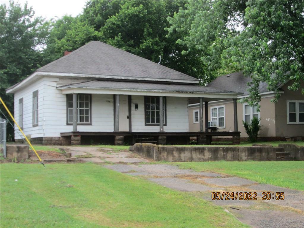 Property Photo:  208 S Canadian  OK 73080 