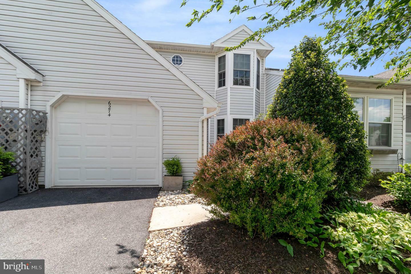 Property Photo:  6274 Spring Knoll Drive  PA 17111 