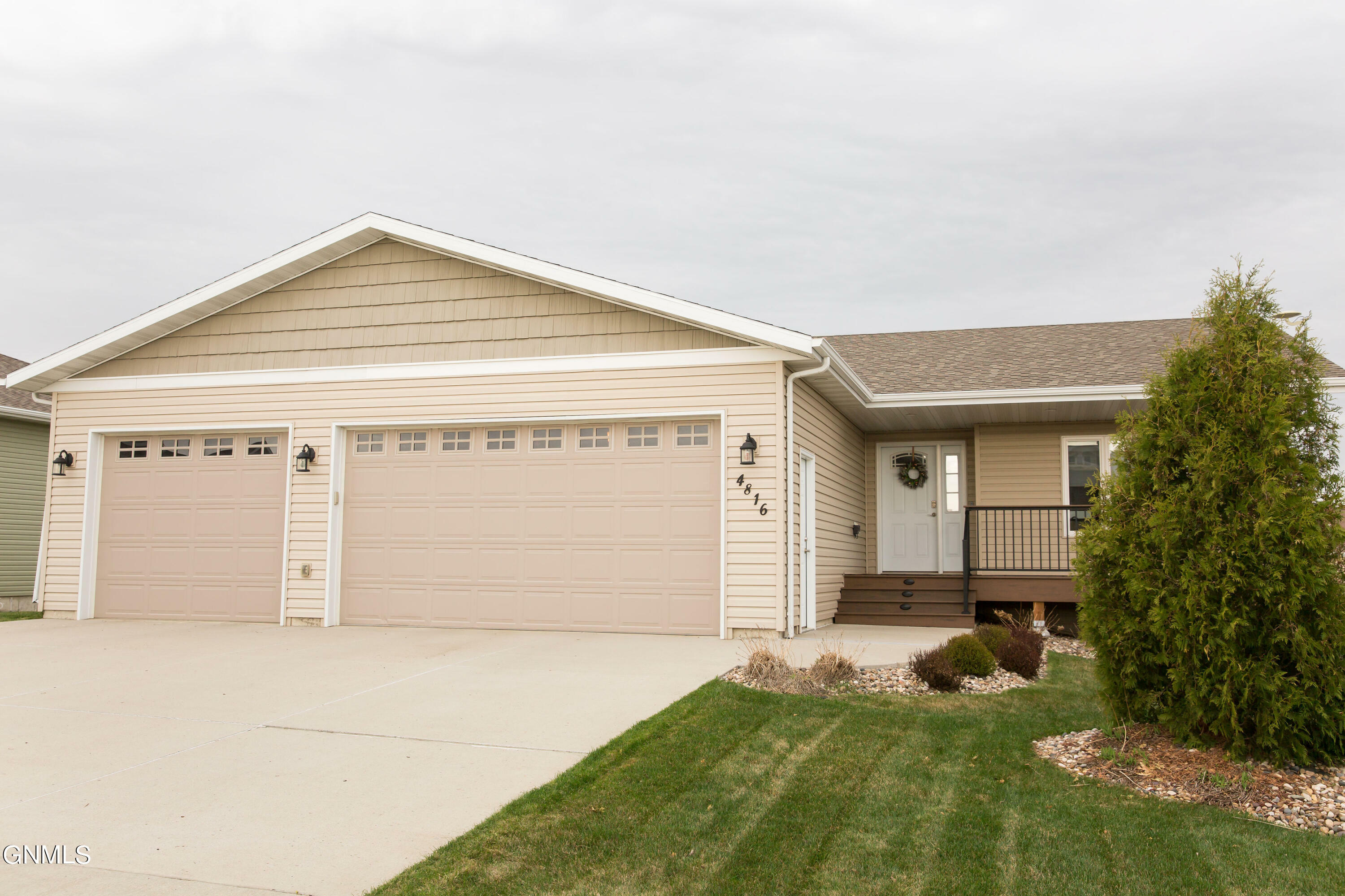 Property Photo:  4816 Souris Street  ND 58503 