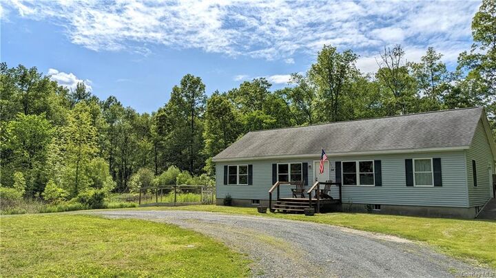 34 Pioneer Road  Gardiner NY 12525 photo