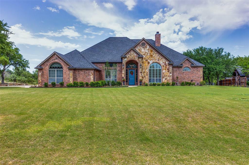 Property Photo:  230 Deer Creek Drive  TX 76008 