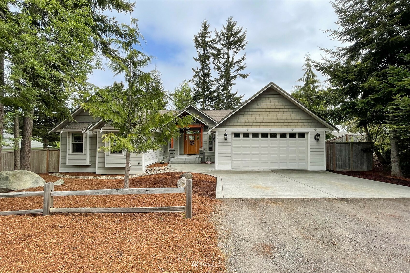 Property Photo:  2215 W 16th Street  WA 98363 