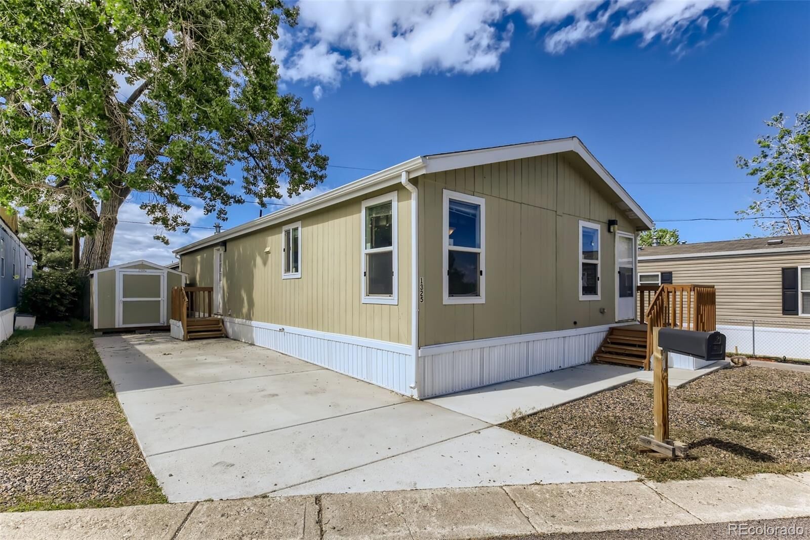 Property Photo:  1325 C Street  CO 80401 