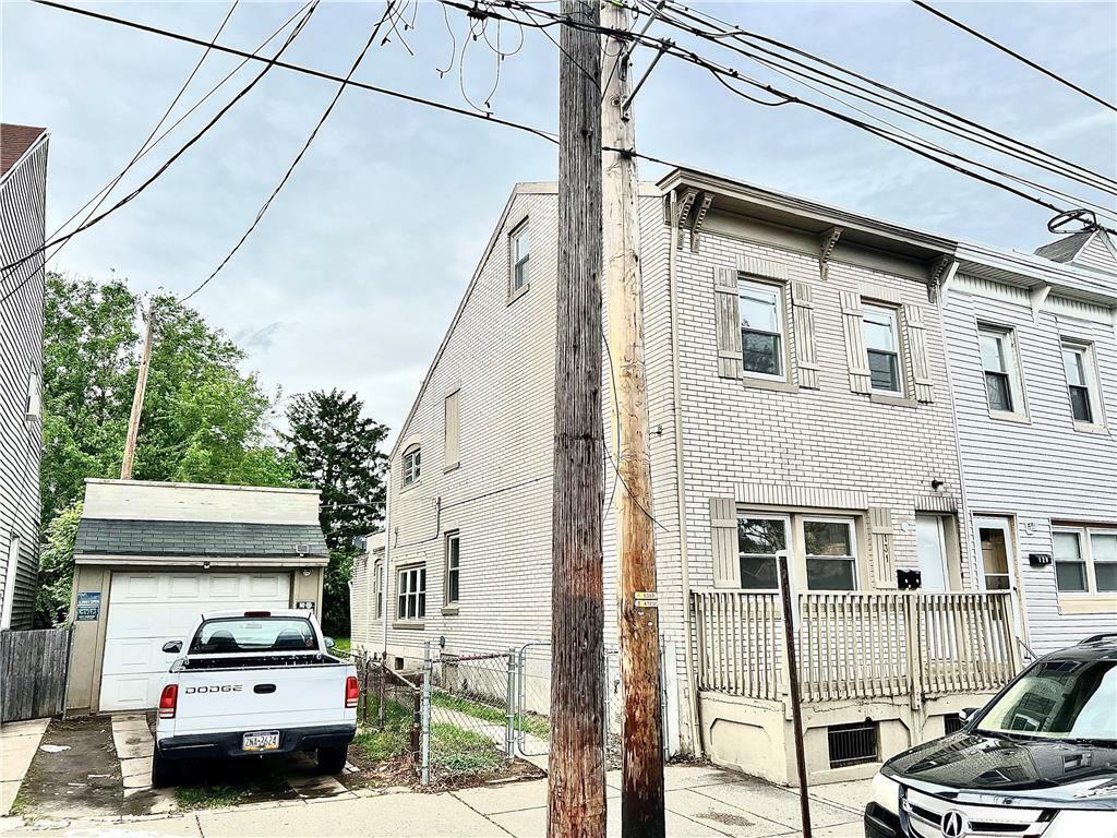 Property Photo:  131 West Linden Street  PA 18101 