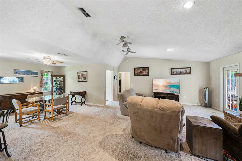 Property Photo:  2212 Arrowhead Boulevard  FL 33813 