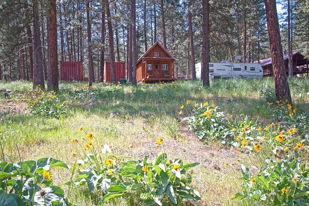 Property Photo: 319 Twin Lakes Road WA 98862