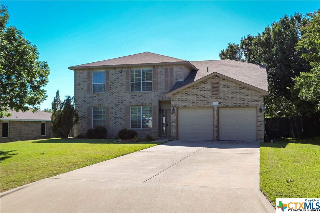 Property Photo:  202 W Iowa Drive  TX 76548 