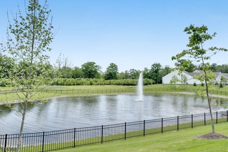 1 Hadley Dr 109  Florham Park Boro NJ 07932 photo