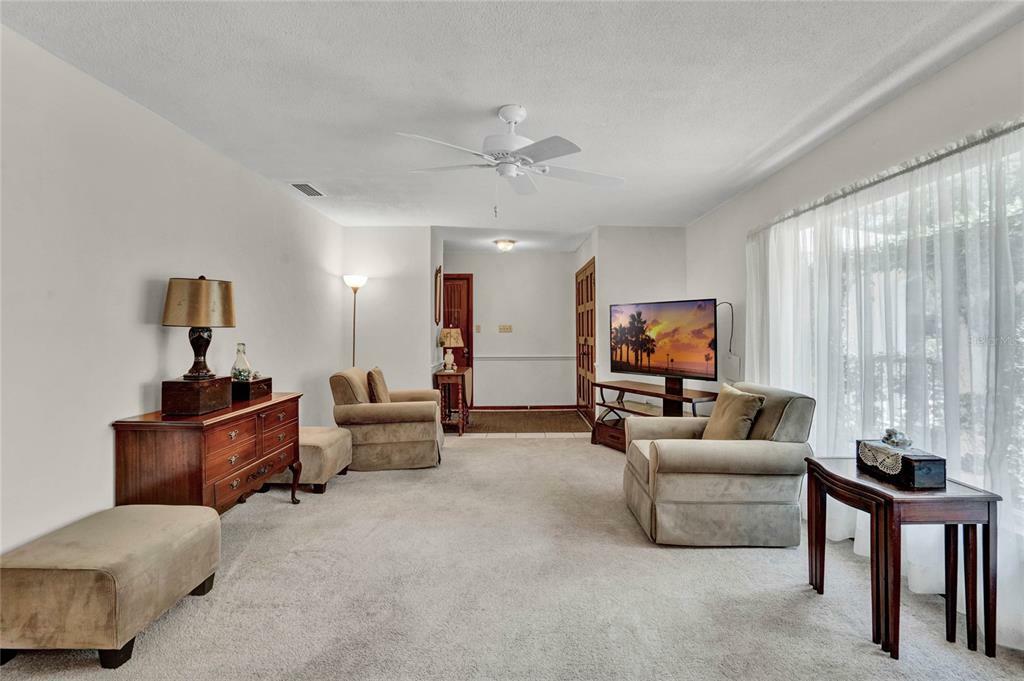 Property Photo: 635 Roughbeard Road FL 32792