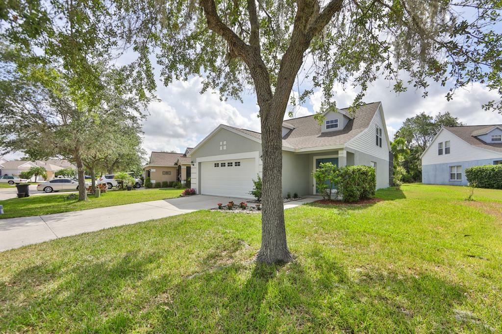 Property Photo:  6429 Coral Creek Court  FL 34222 