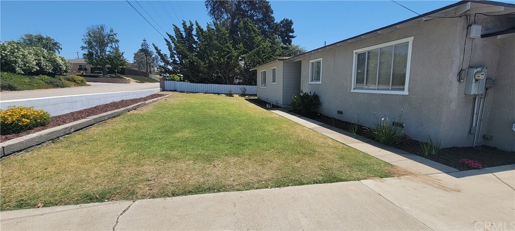 Property Photo:  460 Miles Avenue  CA 93455 