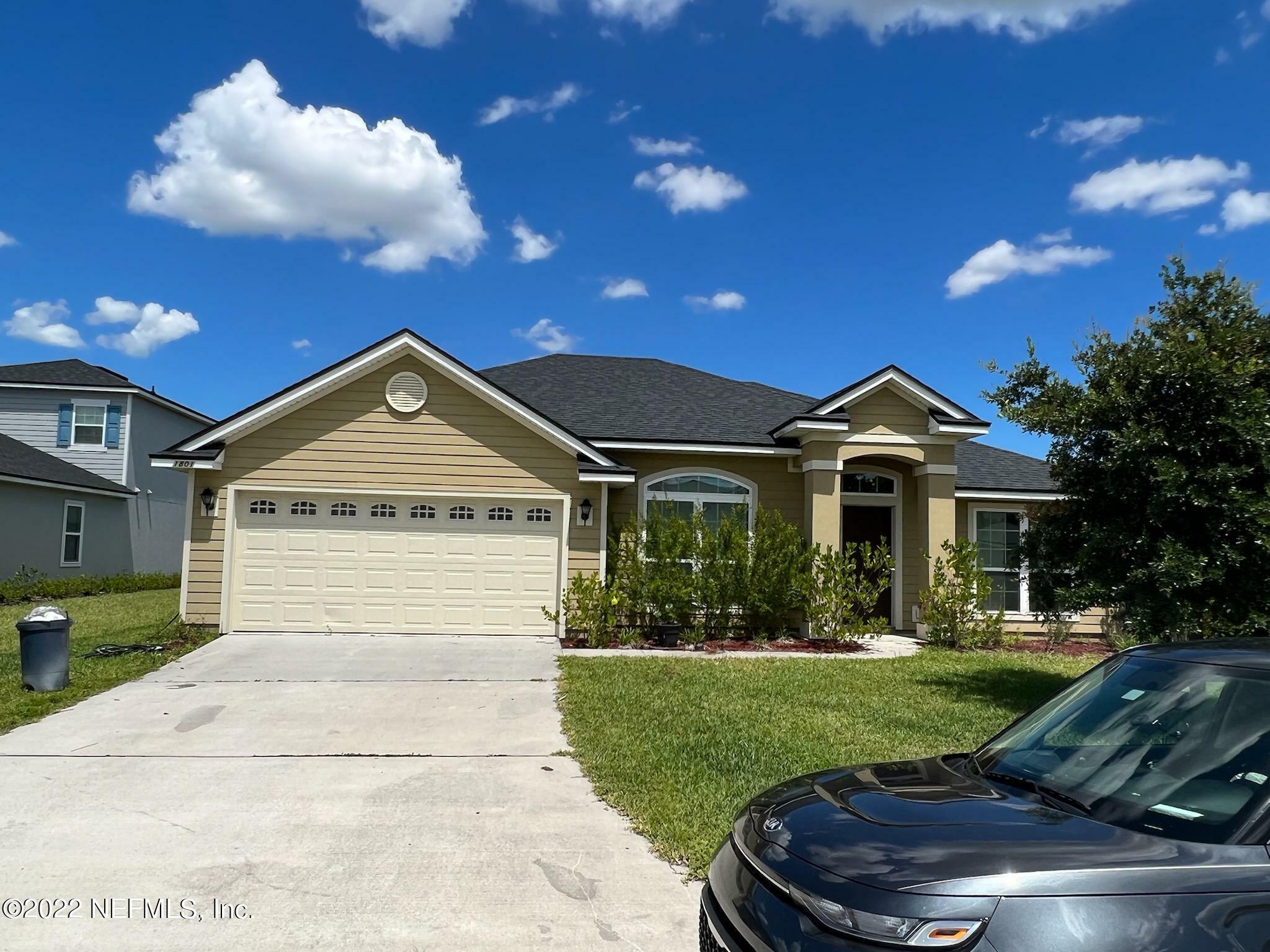 Property Photo:  1801 Boston Commons Way  FL 32221 