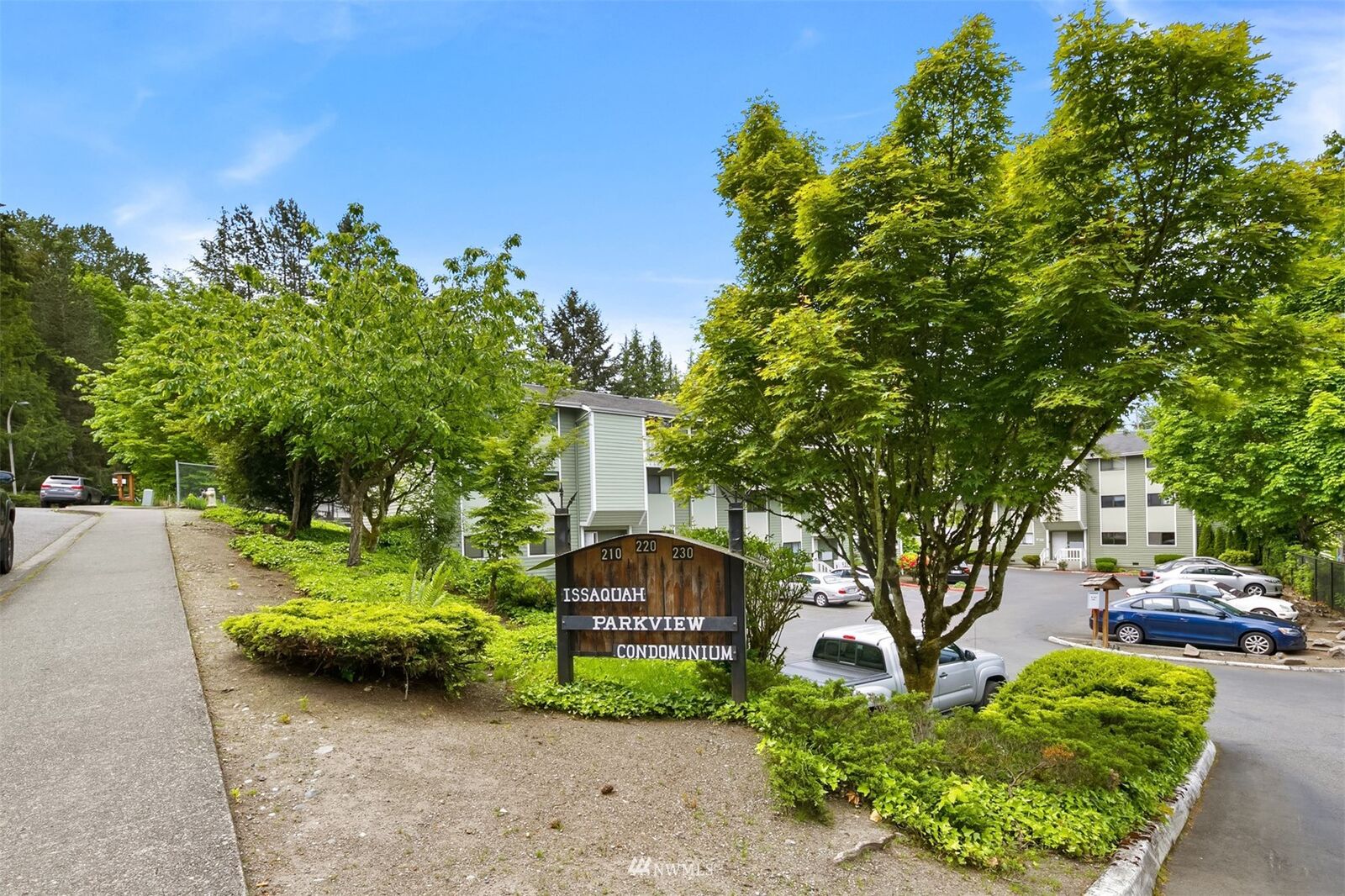 Property Photo:  210 SW Clark Street A101  WA 98027 