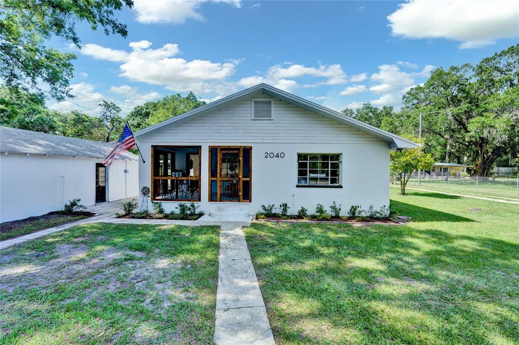 Property Photo:  2040 Old Dixie Highway  FL 33823 