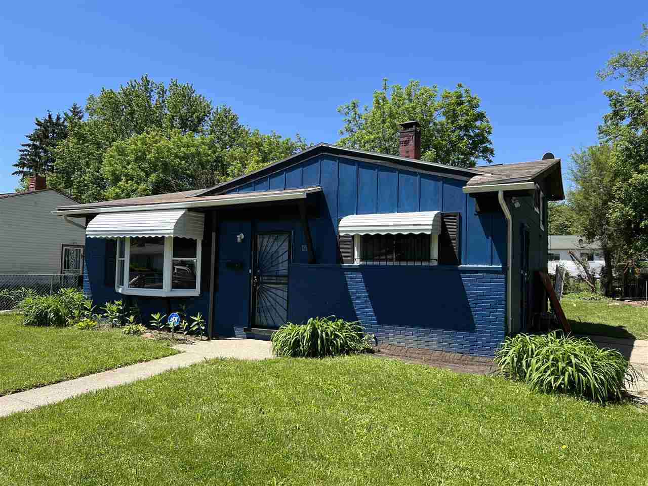 Property Photo:  6153 Harwood  MI 48458 