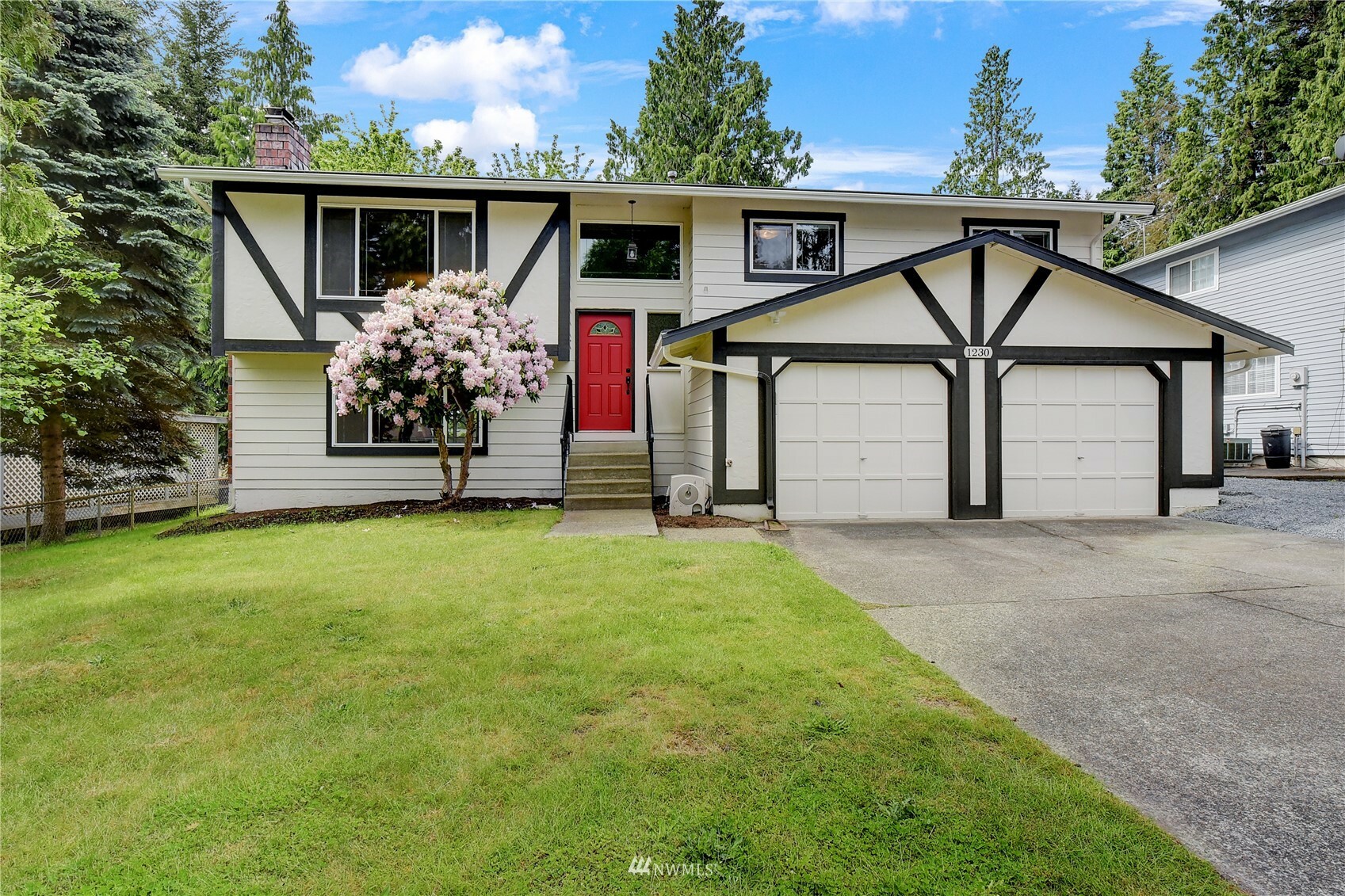 Property Photo:  1230 204th Place SE  WA 98012 