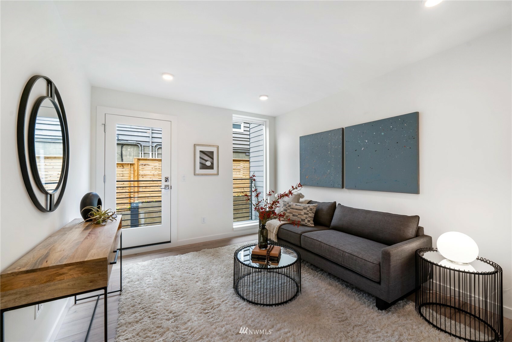 Property Photo: 4801 Dayton Avenue N B WA 98103