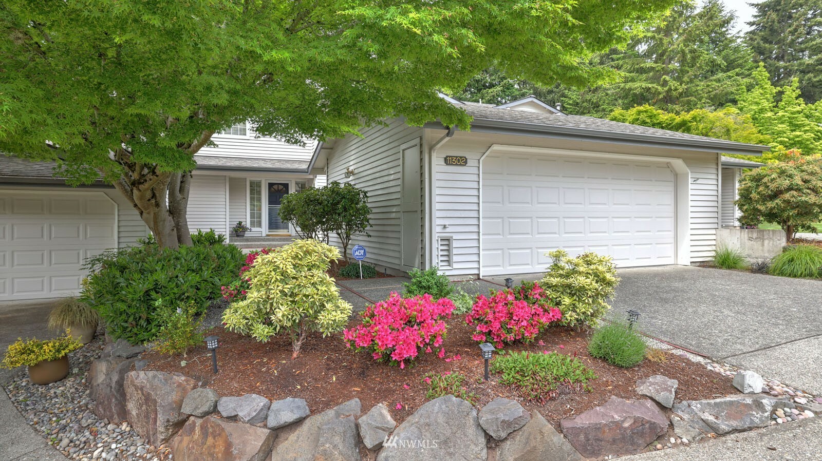 Property Photo:  11302 SE 65th Street  WA 98006 