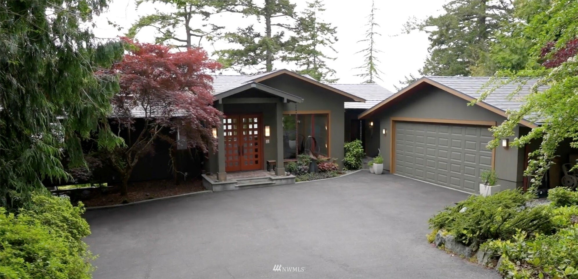 Property Photo:  409 N Sunset Drive  WA 98282 