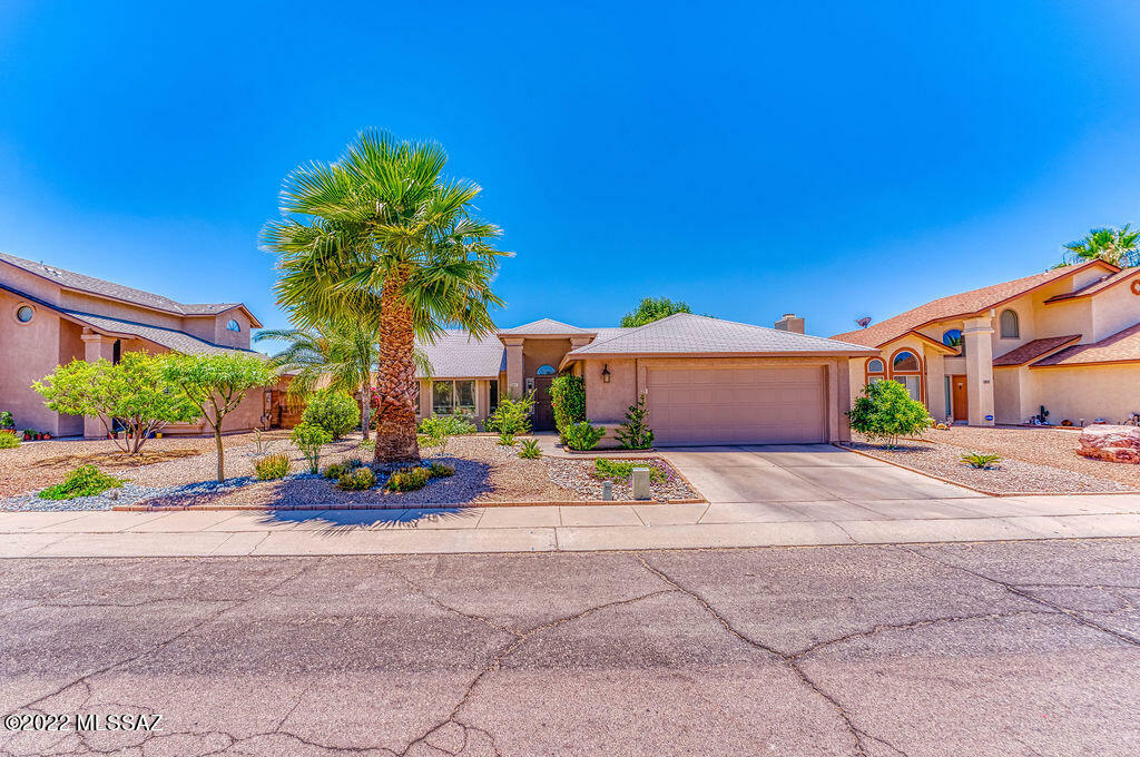 Property Photo:  2641 W Camino Del Medrano  AZ 85742 