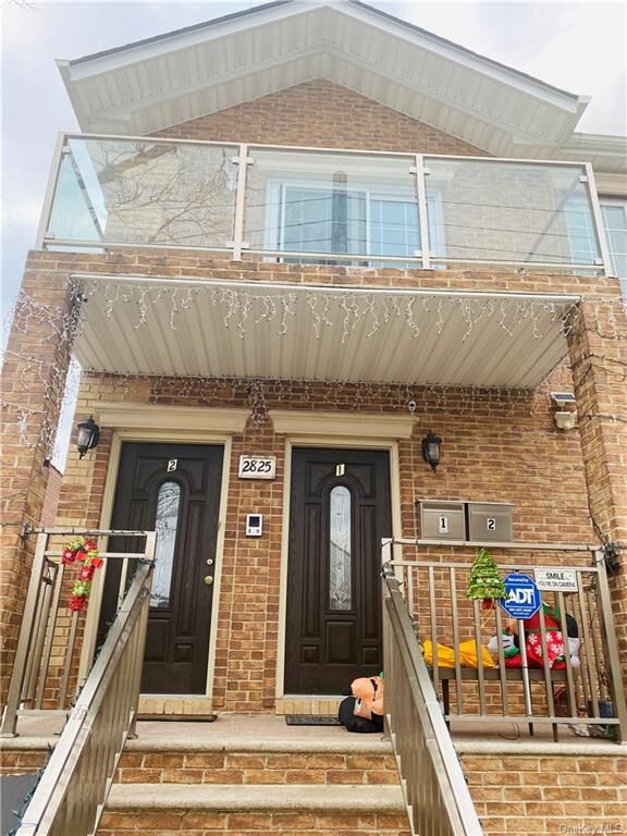 2825 Sampson Avenue  Bronx NY 10465 photo