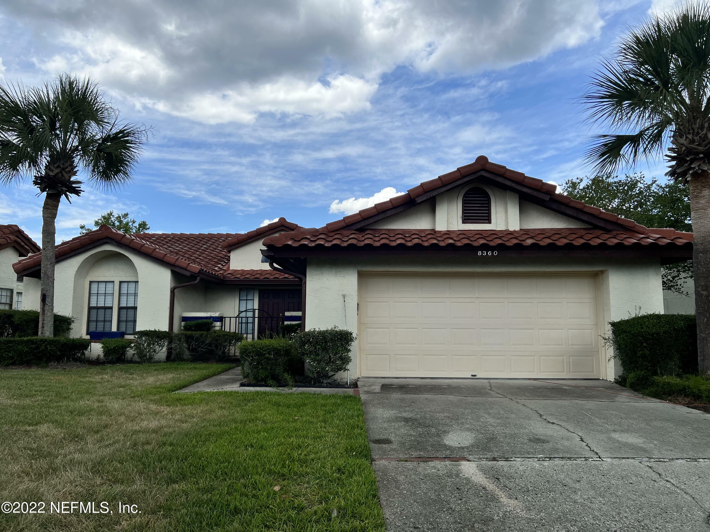 Property Photo:  8360 N Barquero Court  FL 32217 