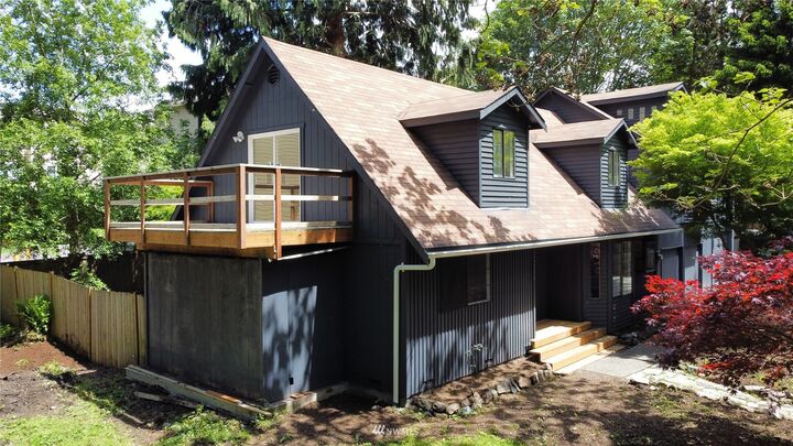 Property Photo:  15230 44th Avenue W  WA 98087 