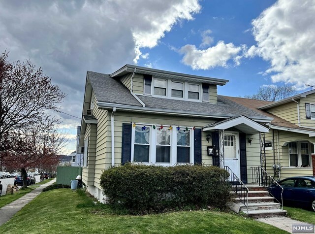 Property Photo:  246-248 Vernon Avenue  NJ 07503 