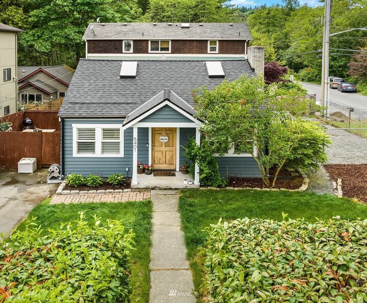 5401 26th Avenue SW  Seattle WA 98106 photo