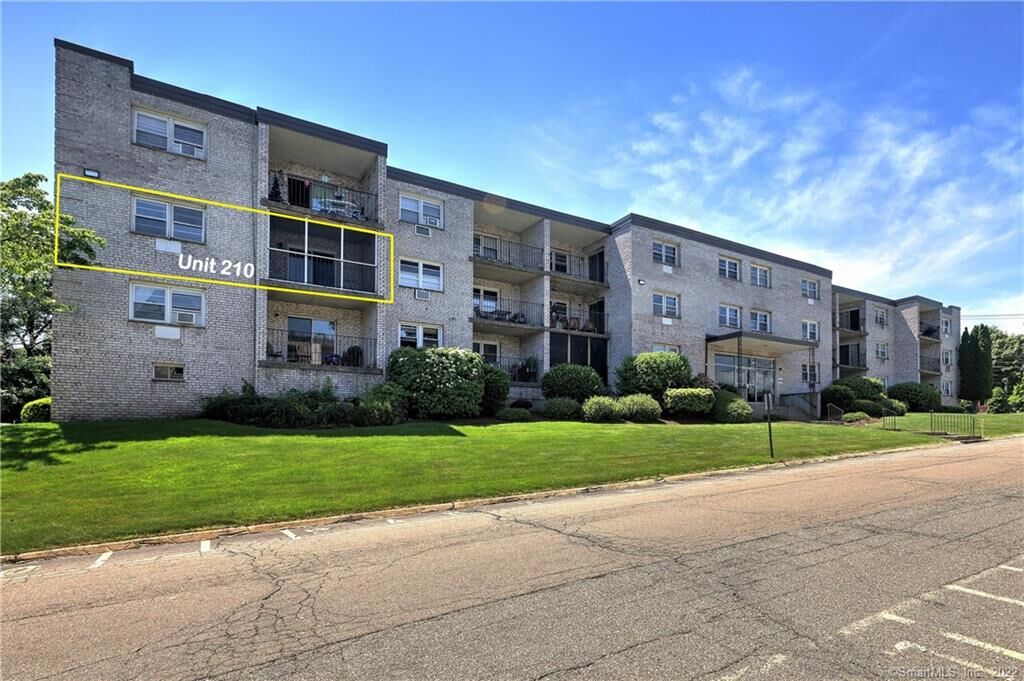 Property Photo:  308 Meadowside Road 210  CT 06460 