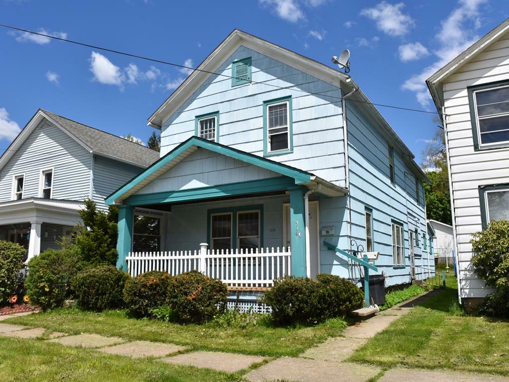 Property Photo:  514 W Elm Street  PA 16354 