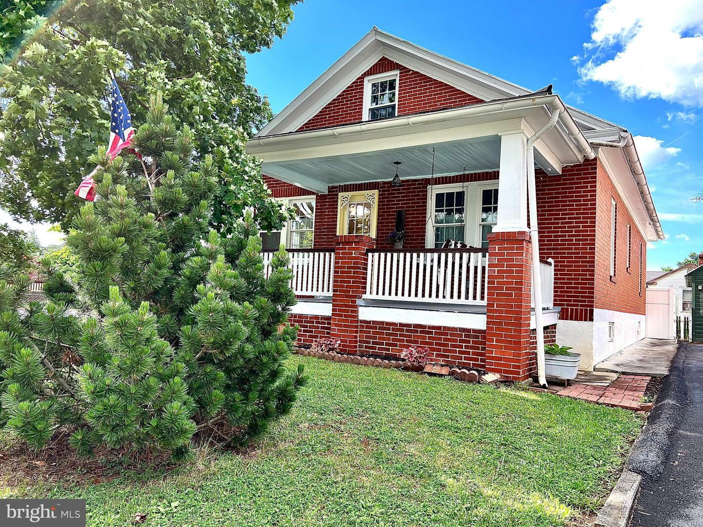 Property Photo:  401 Bowers Street  WV 25401 