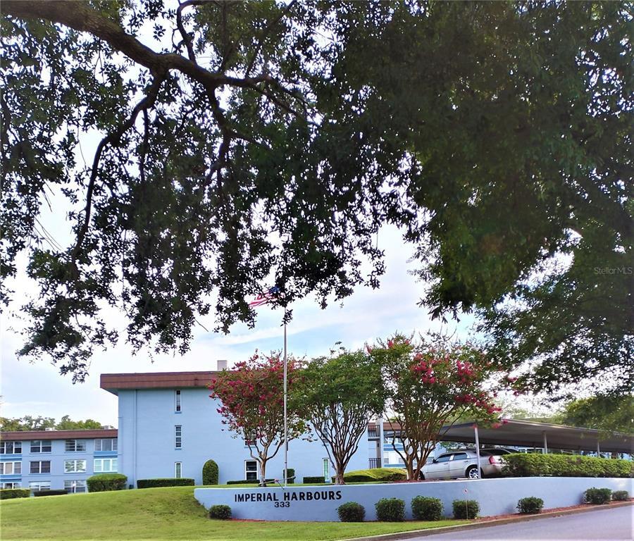 Property Photo: 333 Lake Howard Drive NW 311B FL 33880