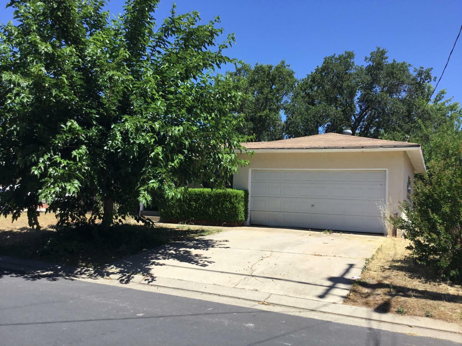 Property Photo:  606 Nuner Drive  CA 95640 