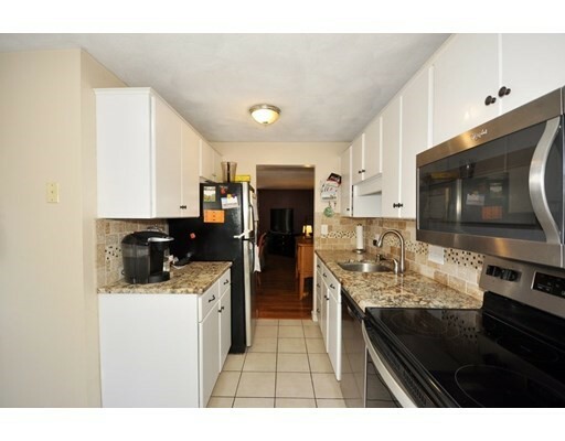 Property Photo:  3 Oak Ridge Dr 3  MA 01754 