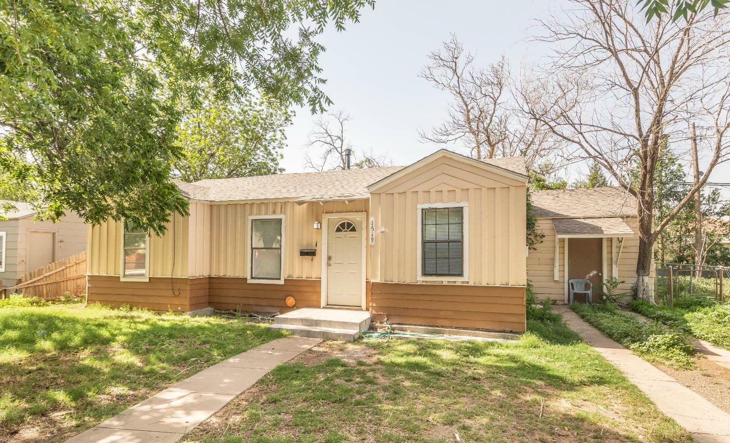 Property Photo:  1519 29th Place  TX 79411 