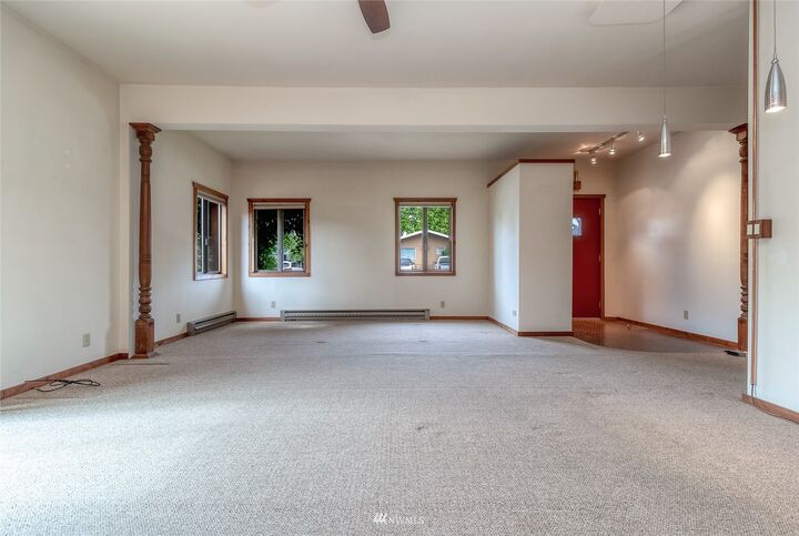 Property Photo:  424 E College Street  OR 97813 