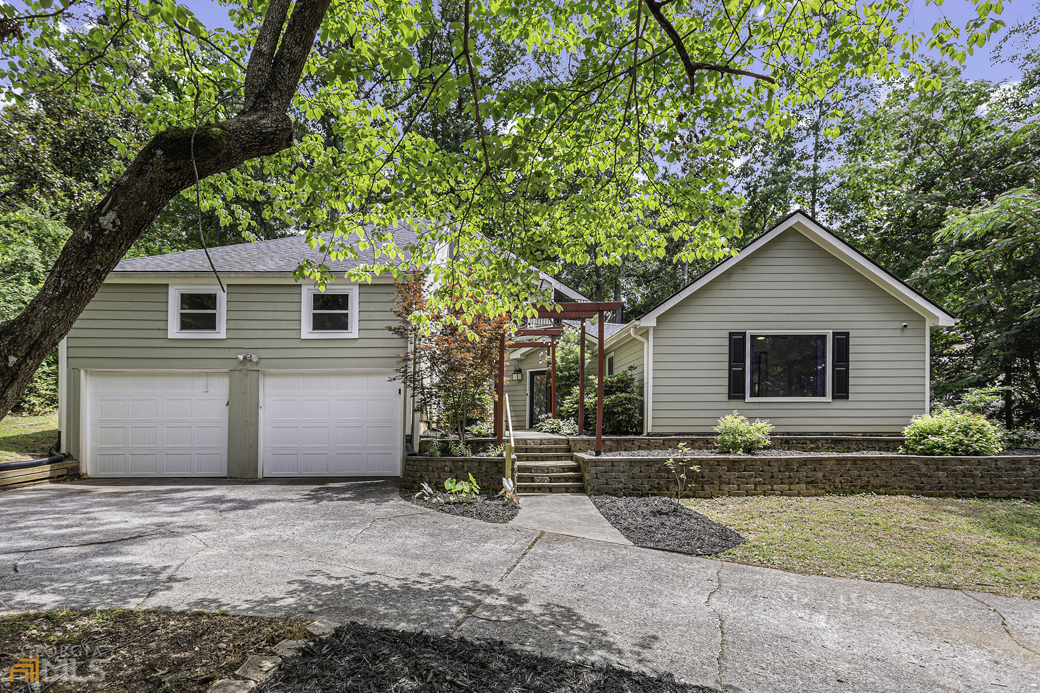 Property Photo:  2800 Meadow Drive  GA 30062 