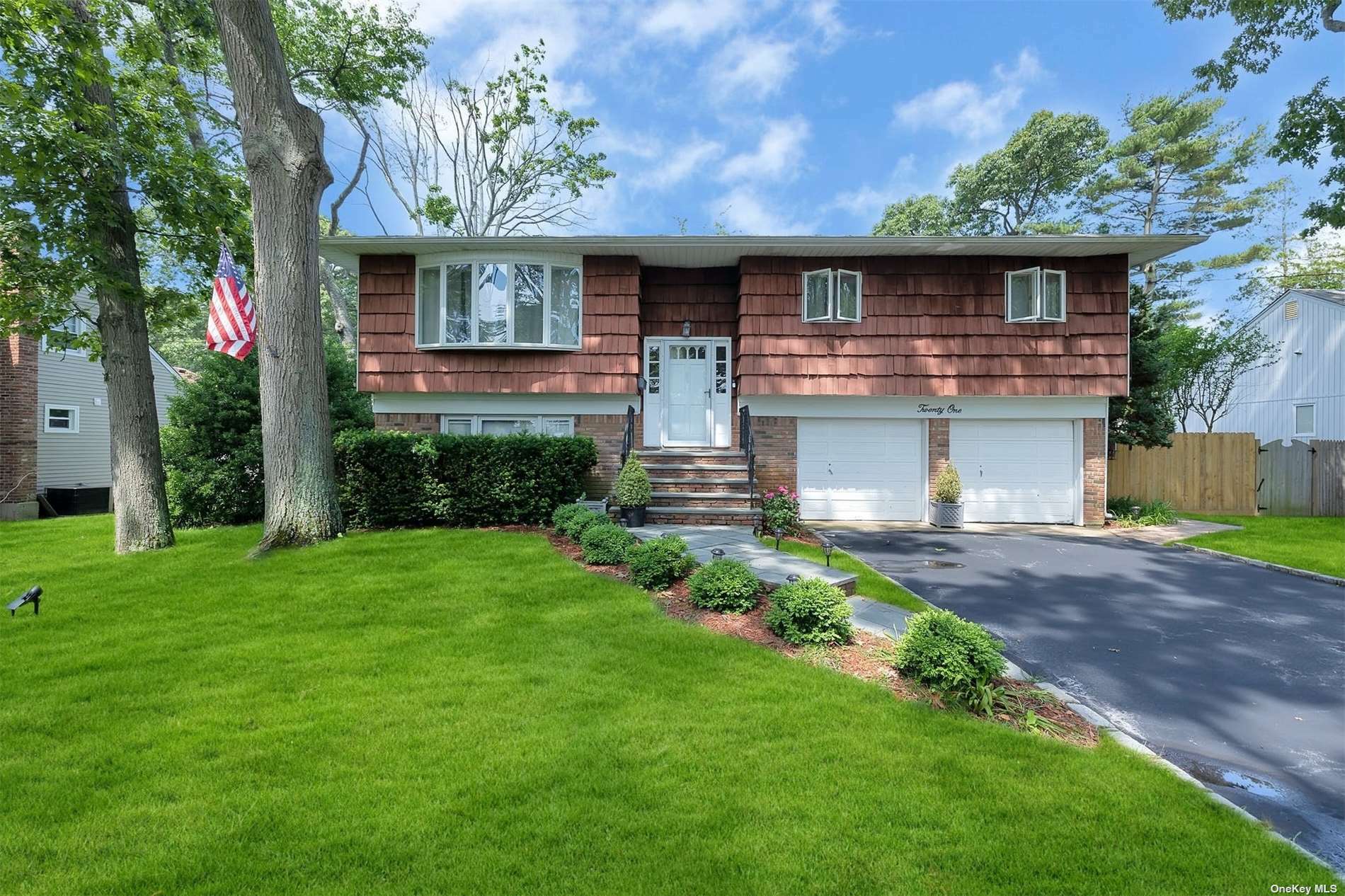 Property Photo:  21 Shinnecock Avenue  NY 11758 