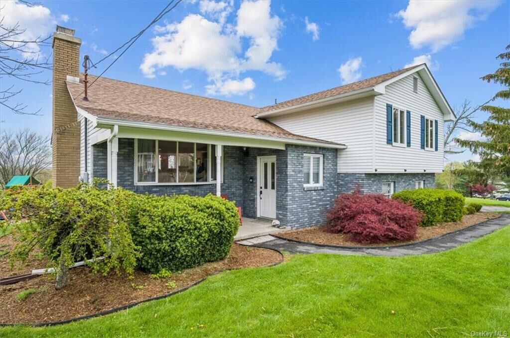 Property Photo: 9 Willow Lane NY 10916