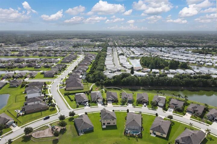 Property Photo:  5716 110th Avenue E  FL 34219 