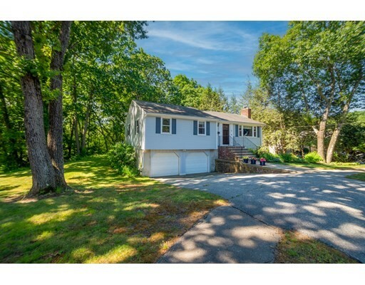 Property Photo:  16 Brentwood Dr  MA 01867 