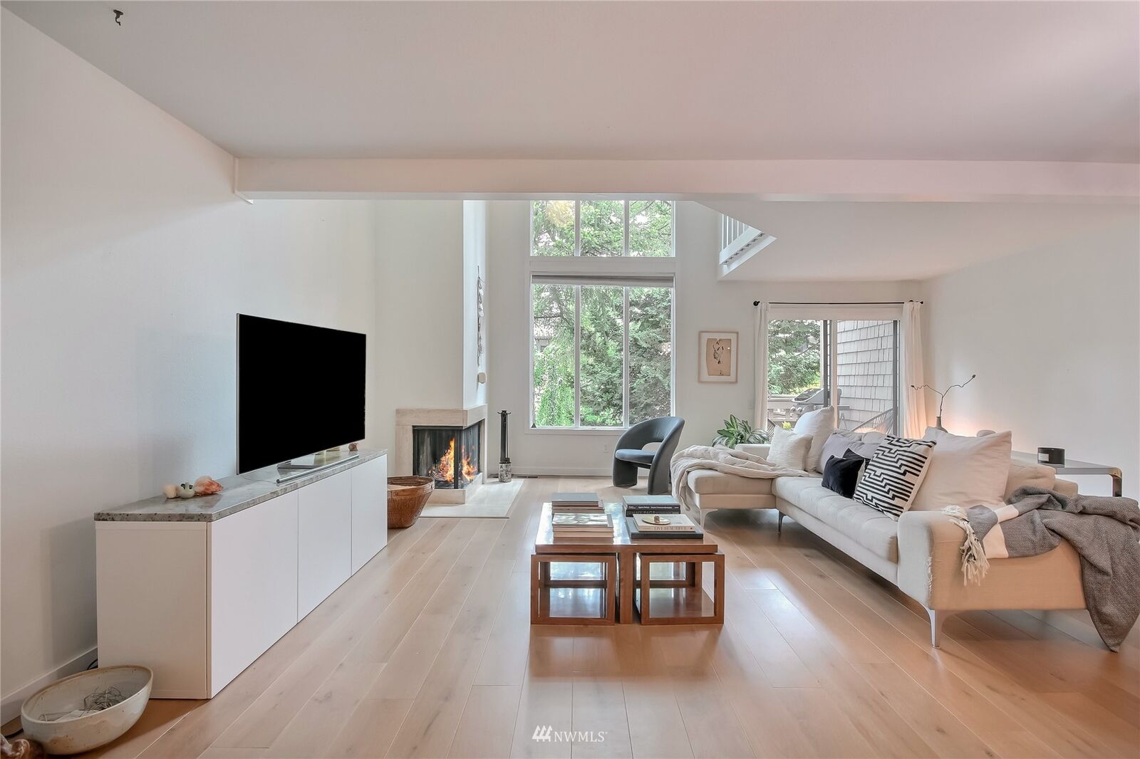 Property Photo:  13730 15th Avenue NE G202  WA 98125 