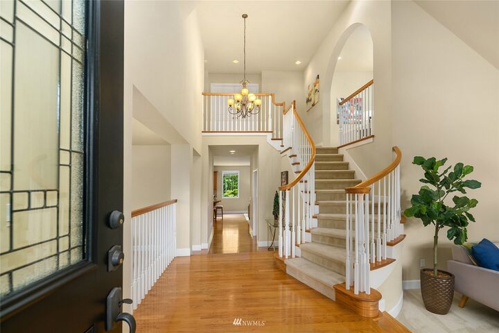 Property Photo: 8834 237th Place NE WA 98053