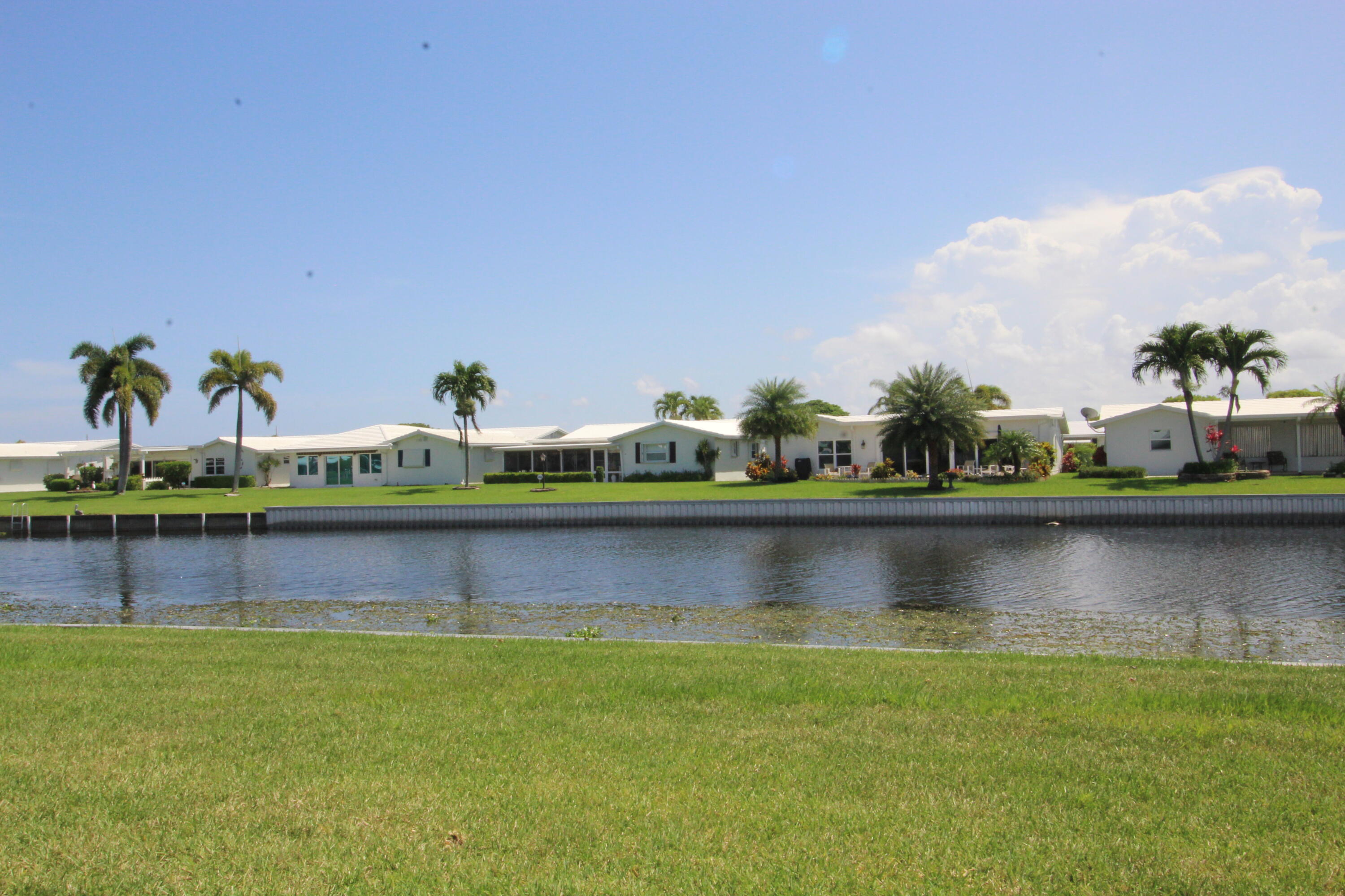 Property Photo: 712 SW 15th Street FL 33426