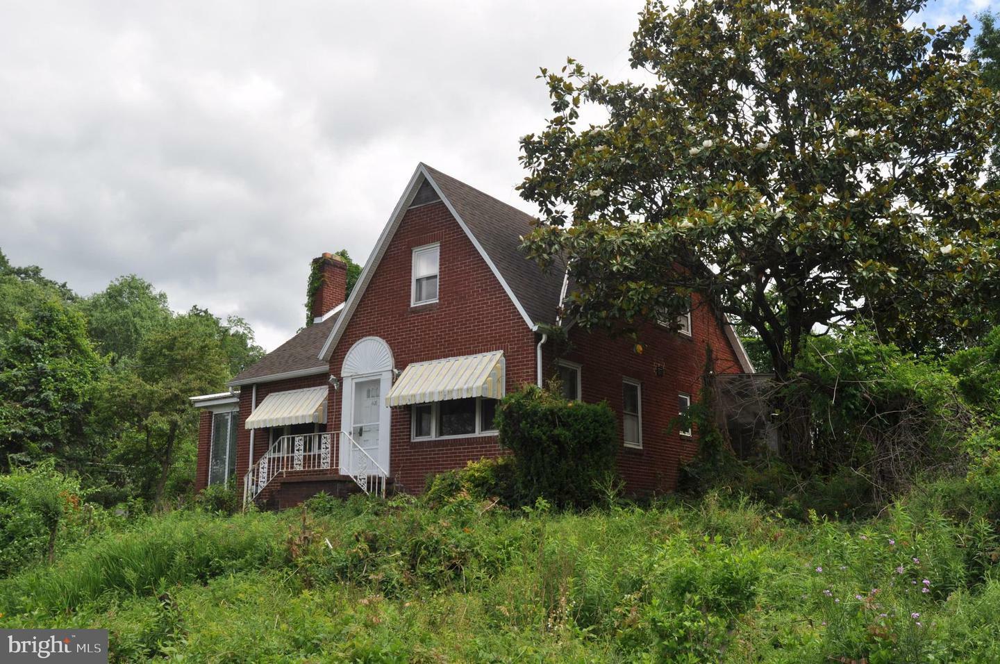 Property Photo:  408 Berrysburg Road  PA 17061 