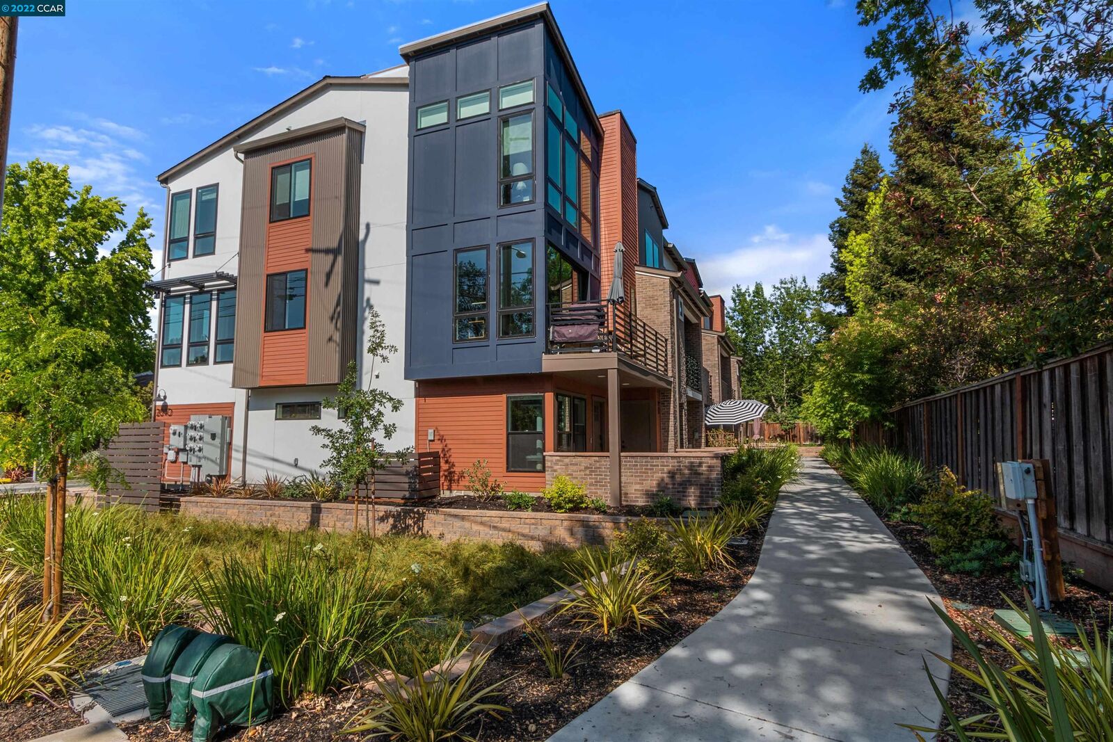 Property Photo: 2640 Jones Rd B CA 94597