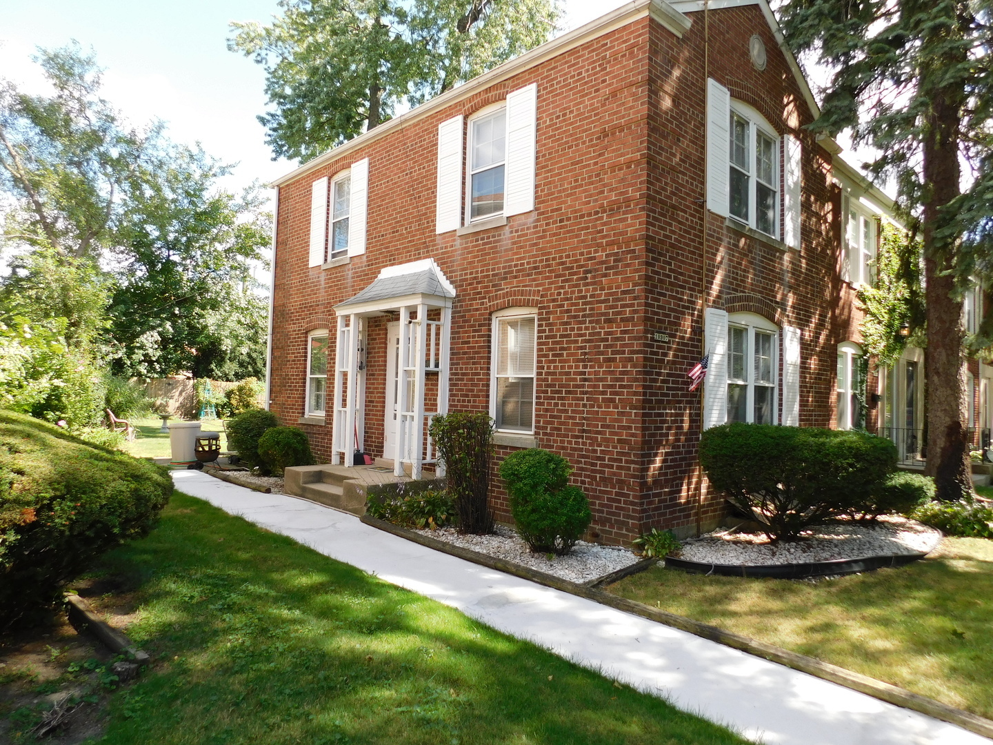 Property Photo:  10907 S Artesian Avenue  IL 60655 