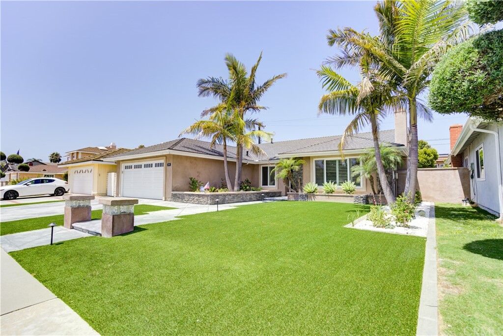 Property Photo:  21091 Shepherd Lane  CA 92646 